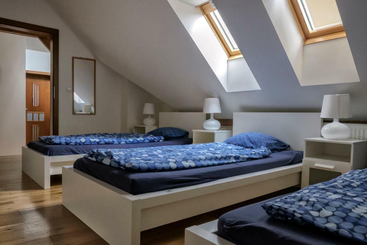 Hostal One Míru *