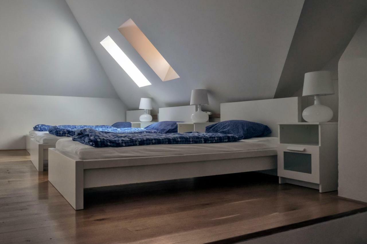 One Míru Hostal Praga